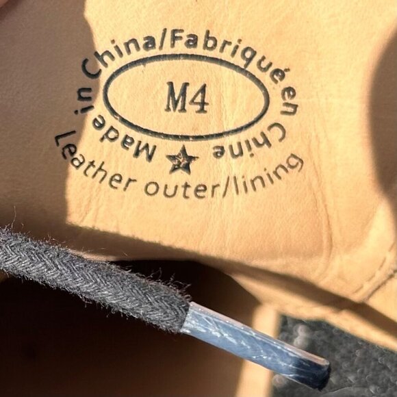 John Fluevog Asteroid Derby Knit Round Toe Men 4 / Women 6 Sneaker - Picture 10 of 10